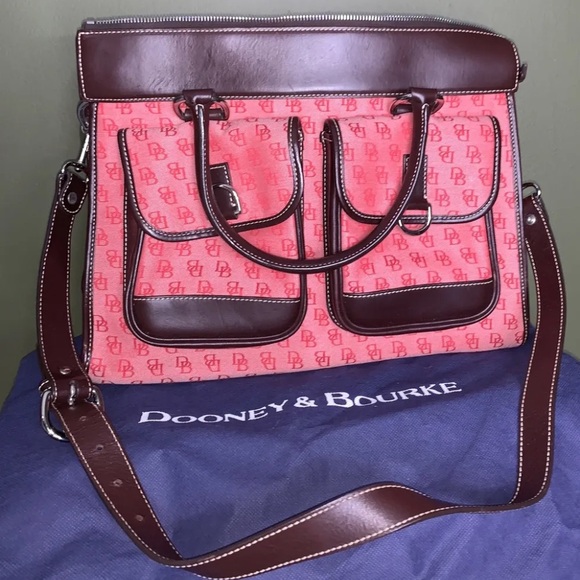 Dooney & Bourke Signature Logo Double Pocket Red Brown Tote Handbag Purse Chrty - Picture 2 of 9